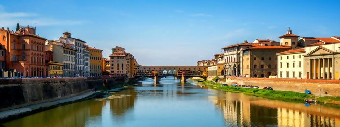 Trip Florenz Stadt Urlaub Florenz - Der Ponte Vecchio ist die älteste Brücke über den Arno in der italienischen Stadt Florenz. Das Bauwerk gilt als eine der ältesten Segmentbogenbrücken der Welt.